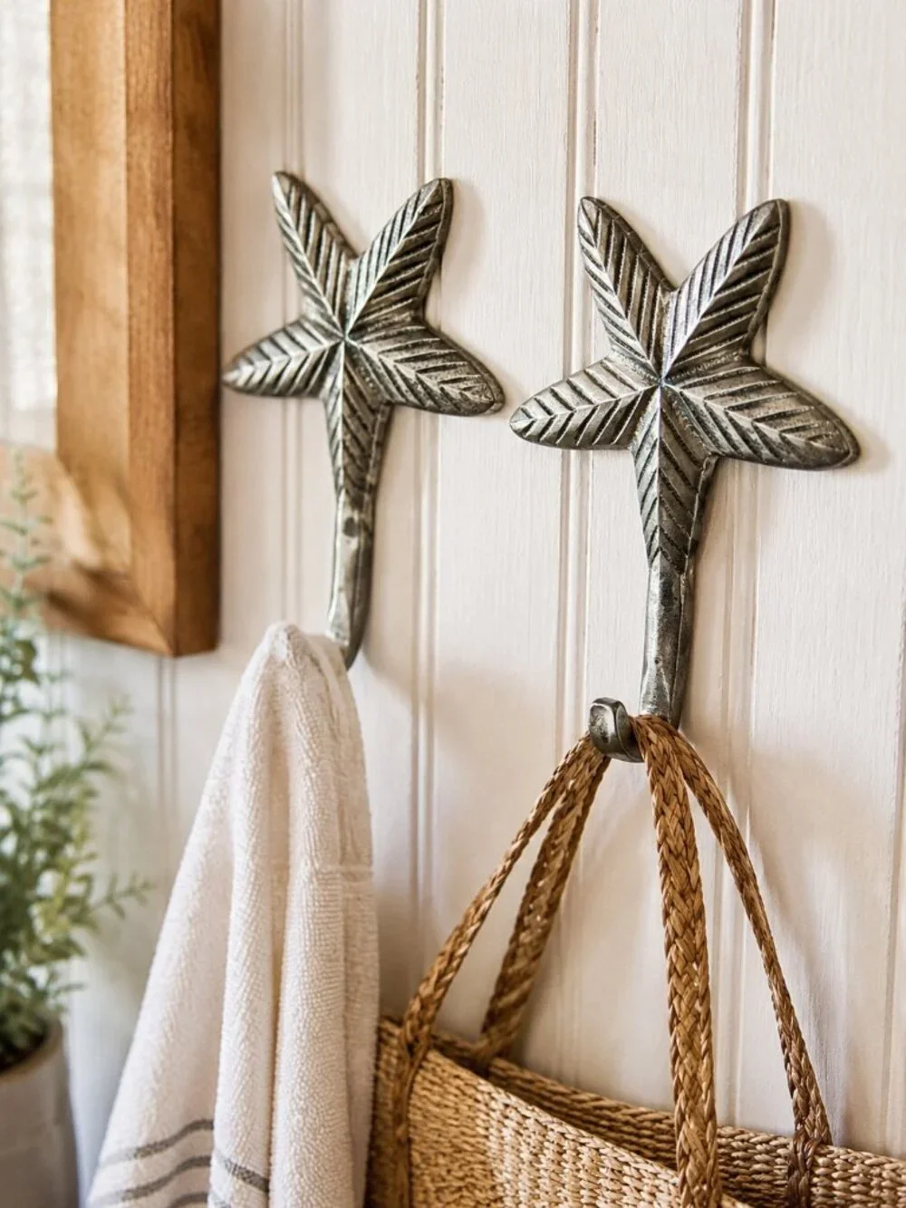 Set of 2 Cast Metal Starfish Wall Hooks Coastal Nautical Beach Décor